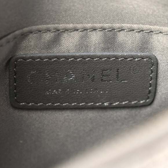 Chanel Metallic Calfskin Quilted Banane #234468C19B - Picture 5 of 12